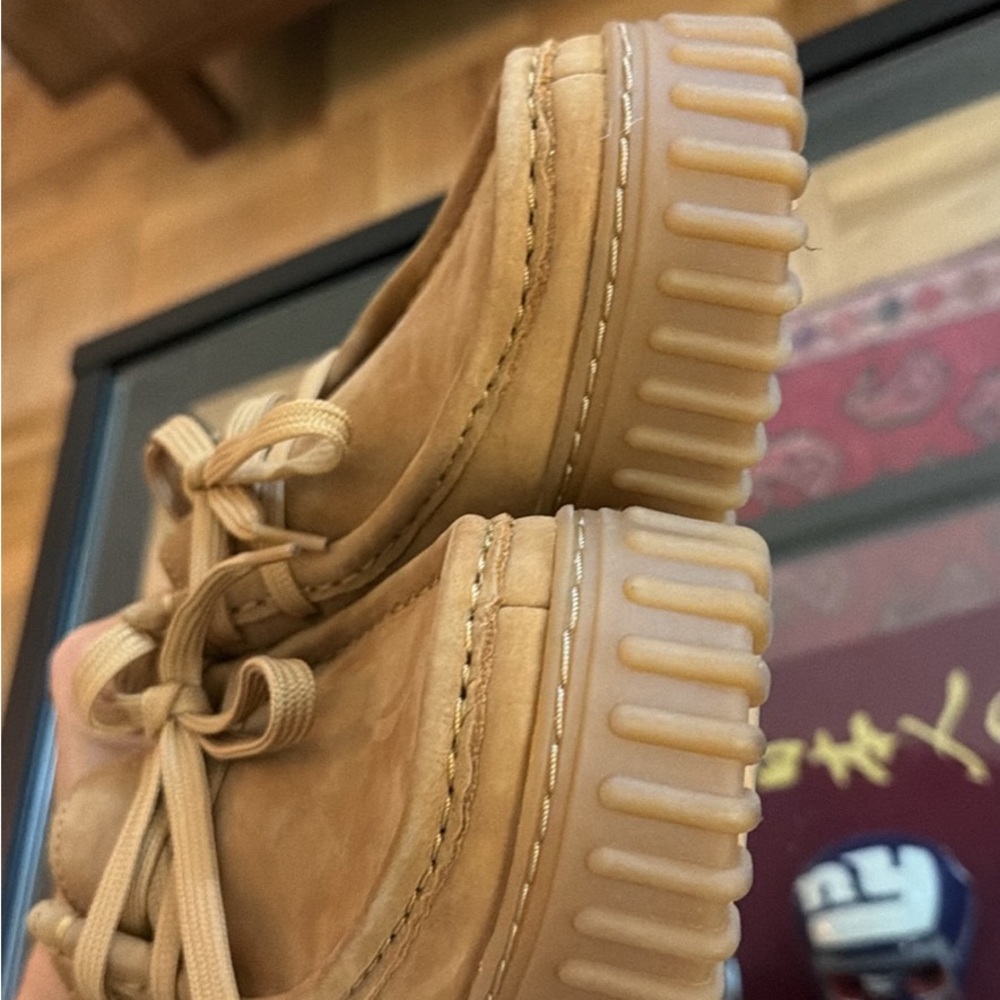 Worn Once Clarks Camel/Tan Leather Platform Moccasin Mules - Picture 5 of 5